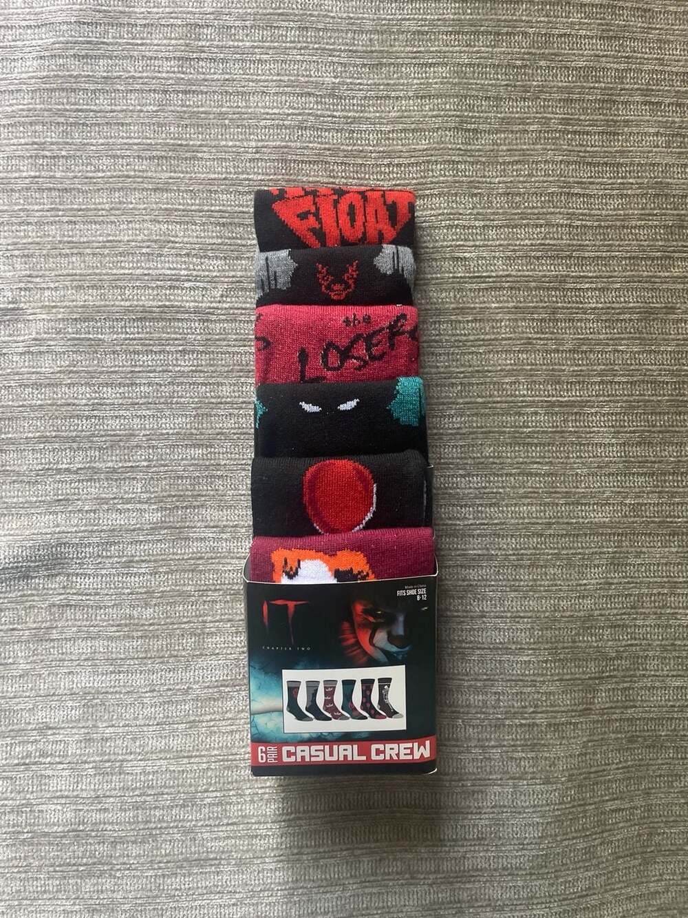 IT CHAPTER 2 Horror Movie Men's Casual Crew Socks 6 Pair Size 8-12 New With Tags